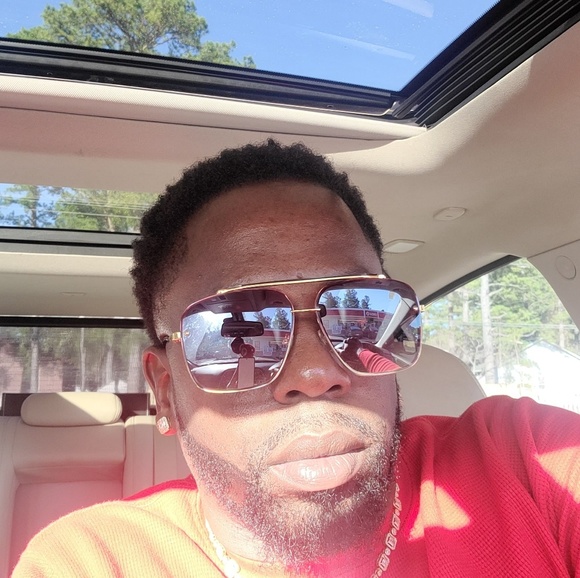 Meet your Posher, Chef - Picture 1 of 1